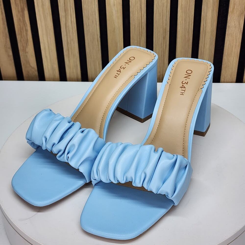 NEW - On 34th Salliee Women’s Dress Sandals Ruffle Block Heels Size 9 - Picture 6 of 7